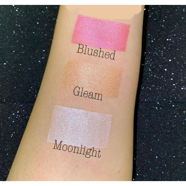 Glamstar In the Spotlight liquid highlighter and blush set