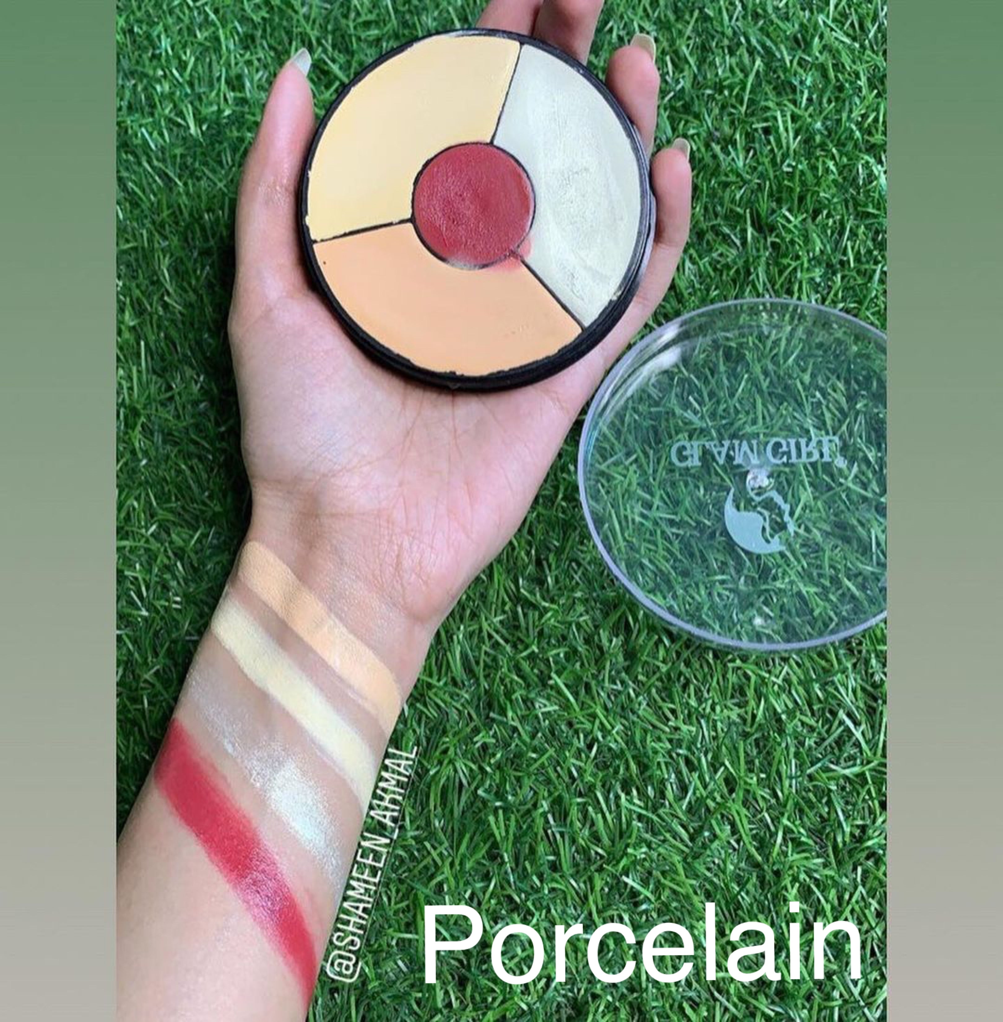 Studio Artistry No Makeup Palette Glam Girls Cosmetics